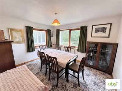 dining room.jpg